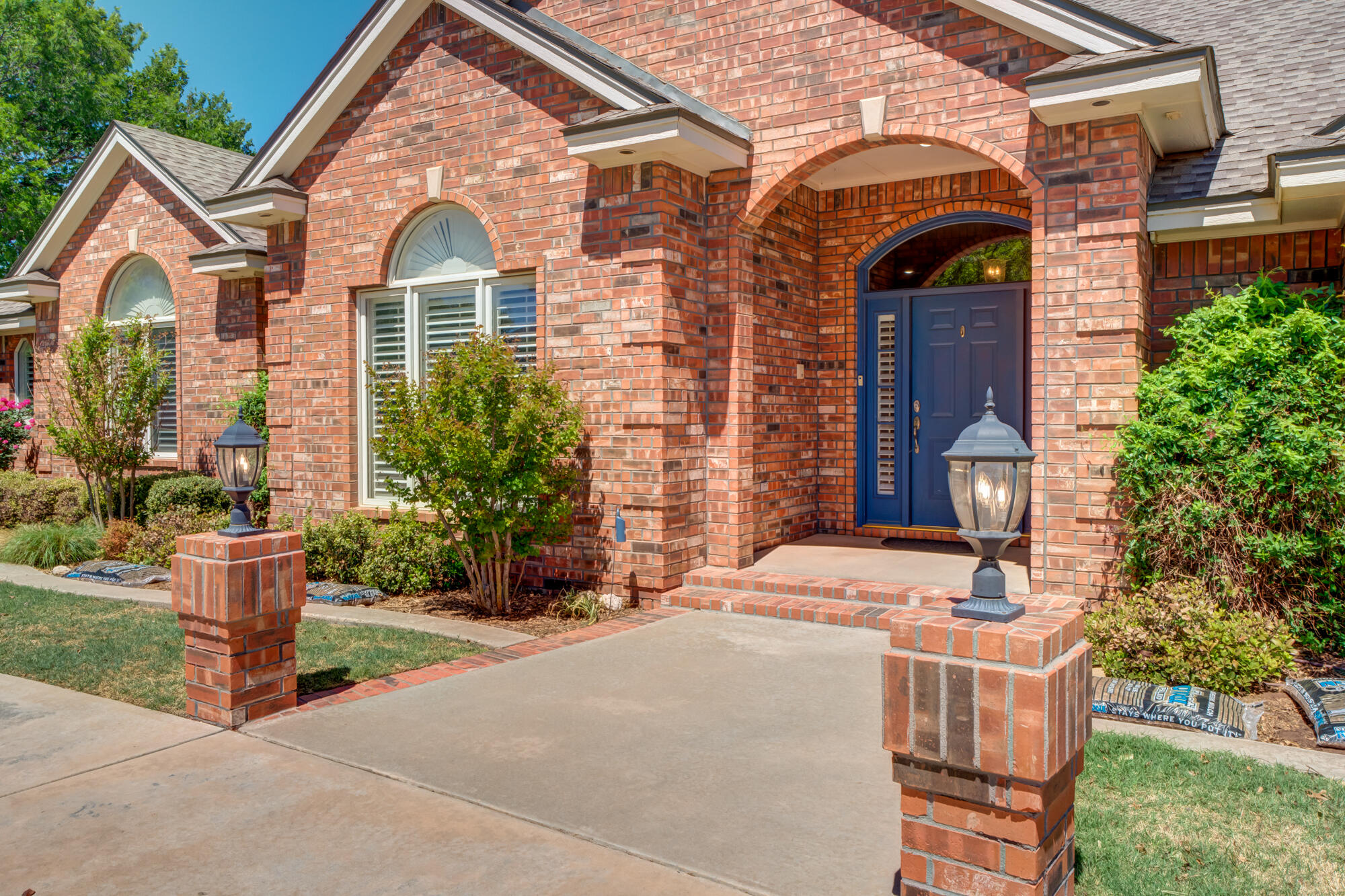 3522 156th Street Lubbock, TX 79423 - Photo 8 of 75 Pedestal Lamp Posts adorn the Entry