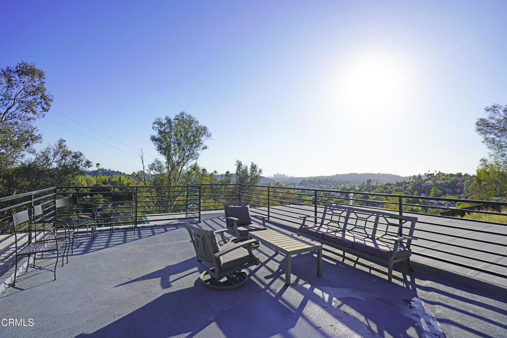 6565 Pickwick Street Los Angeles, CA 90042 - Photo 30 of 41 a view of a terrace with sitting area
