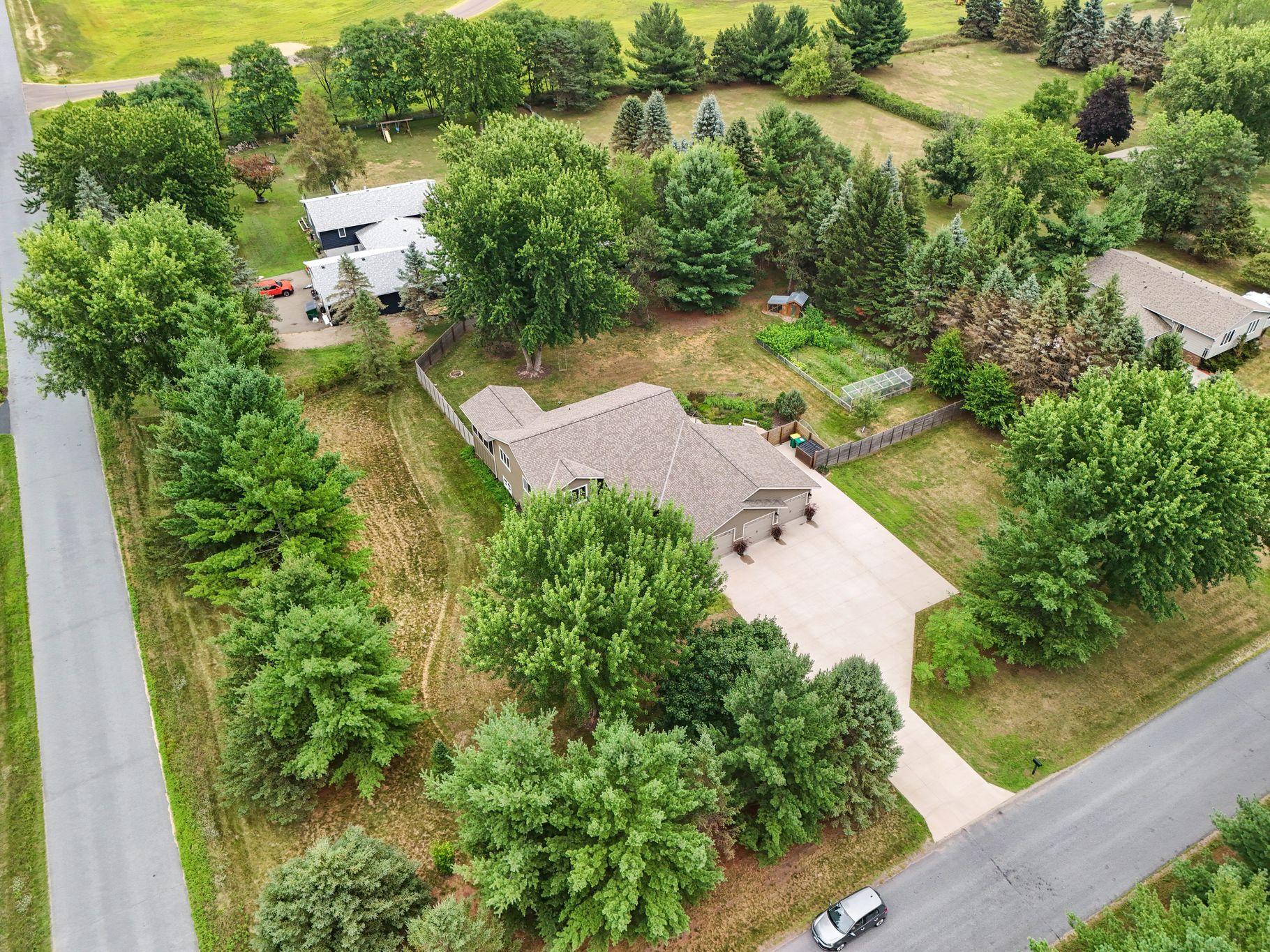 947 Sherman Road Hudson, WI 54016 - Photo 37 of 44 Gallery Image 37