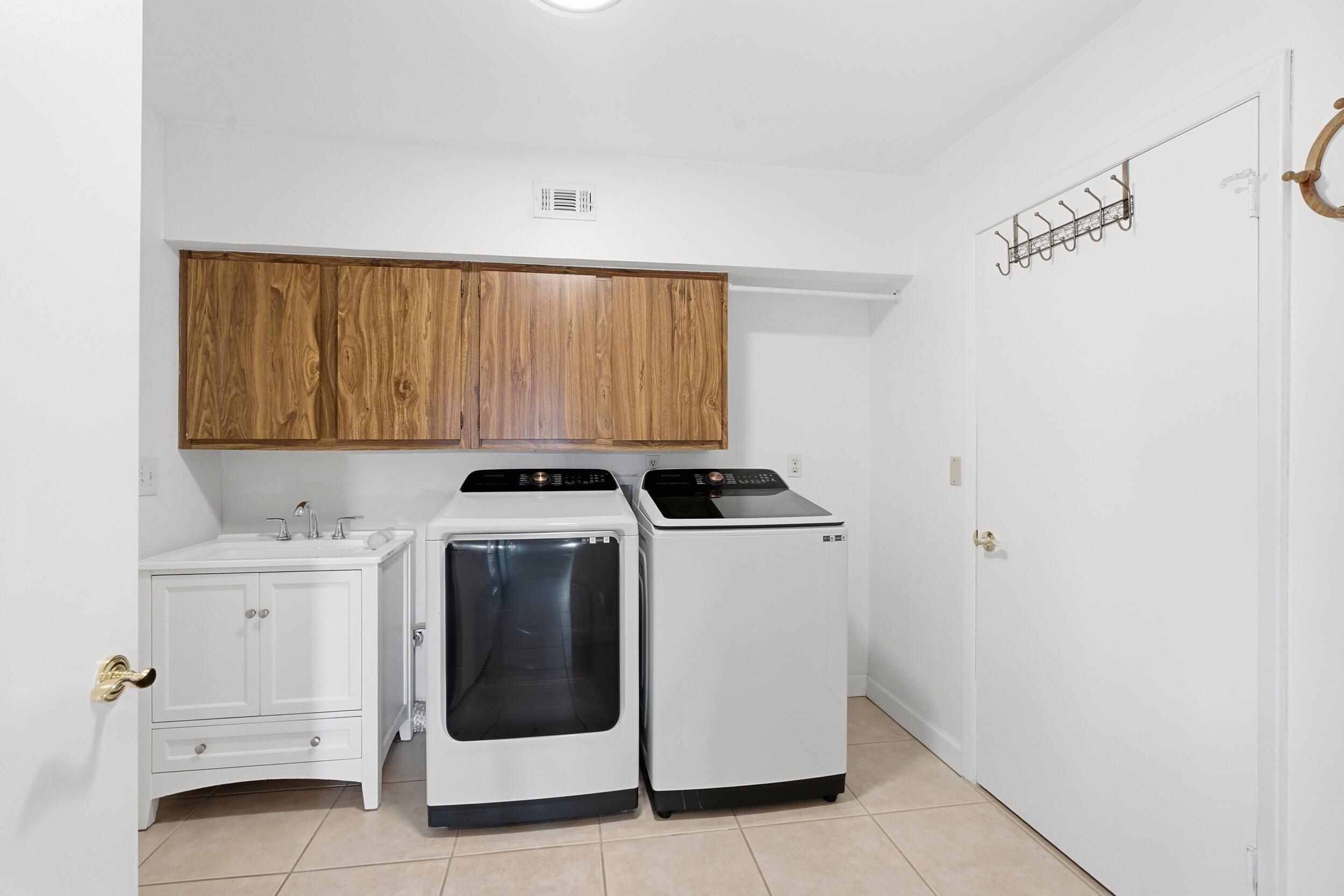 1489 Southwest Seahawk Way Palm City, FL 34990 - Photo 35 of 57 36_smg02039