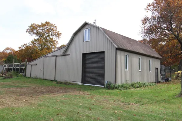 a front view of house with yard