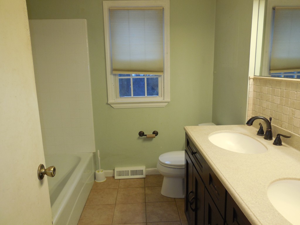 14 Kenneth Road Easthampton, MA 01027 - Photo 14 of 24 Gallery Image 14