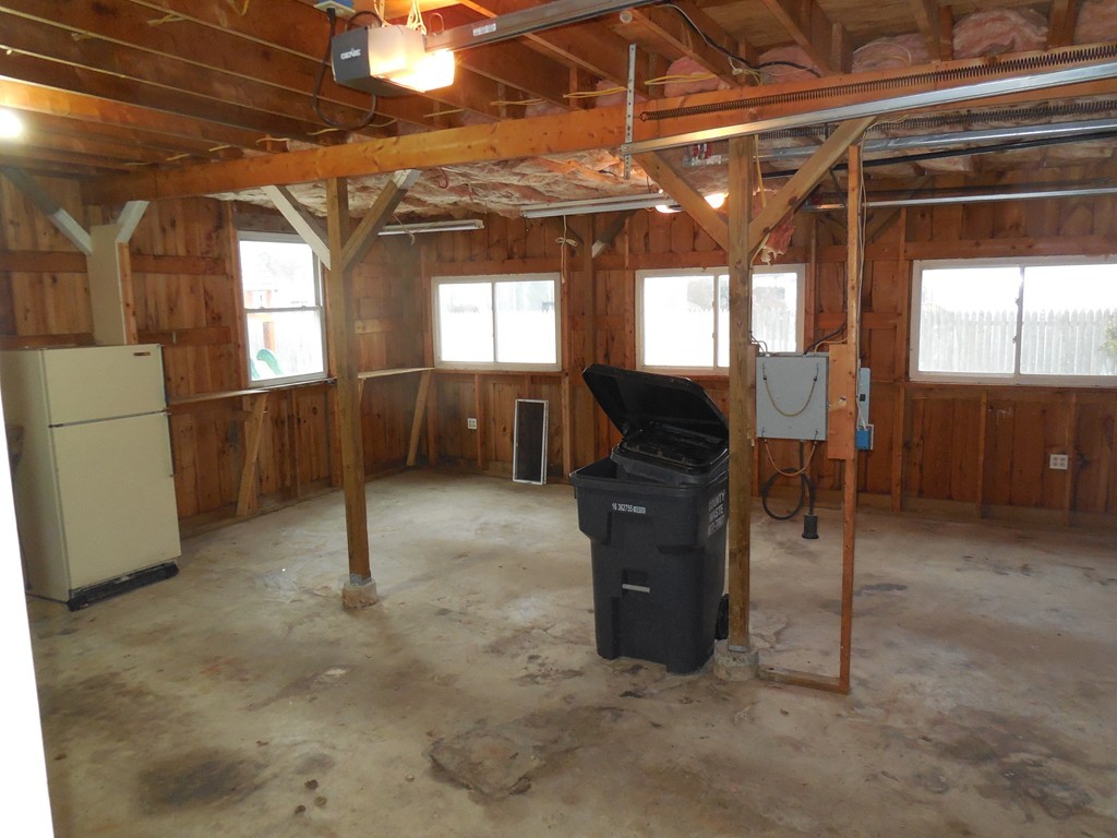 14 Kenneth Road Easthampton, MA 01027 - Photo 9 of 24 Gallery Image 9