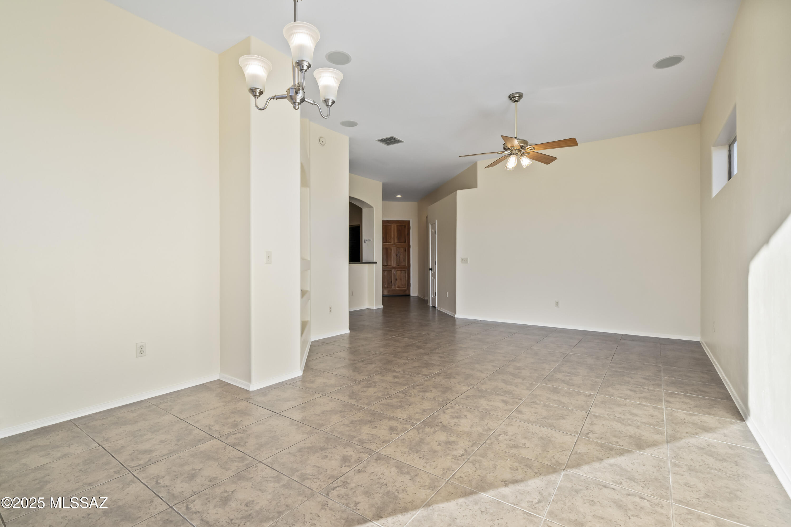 10433 South Frontier Ranch Place Vail, AZ 85641 - Photo 10 of 27 Gallery Image 10