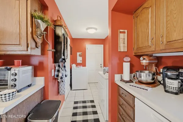 $389,000 | 400 Eagle Bend Lane, Clinton, TN 37716