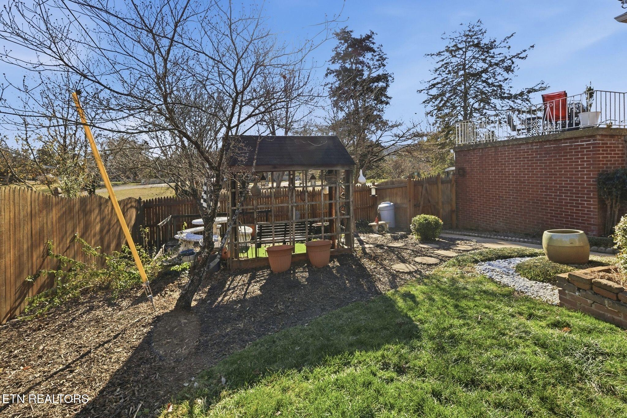 400 Eagle Bend Lane Clinton, TN 37716 - Photo 38 of 43 35-web-or-mls-IMG_1474