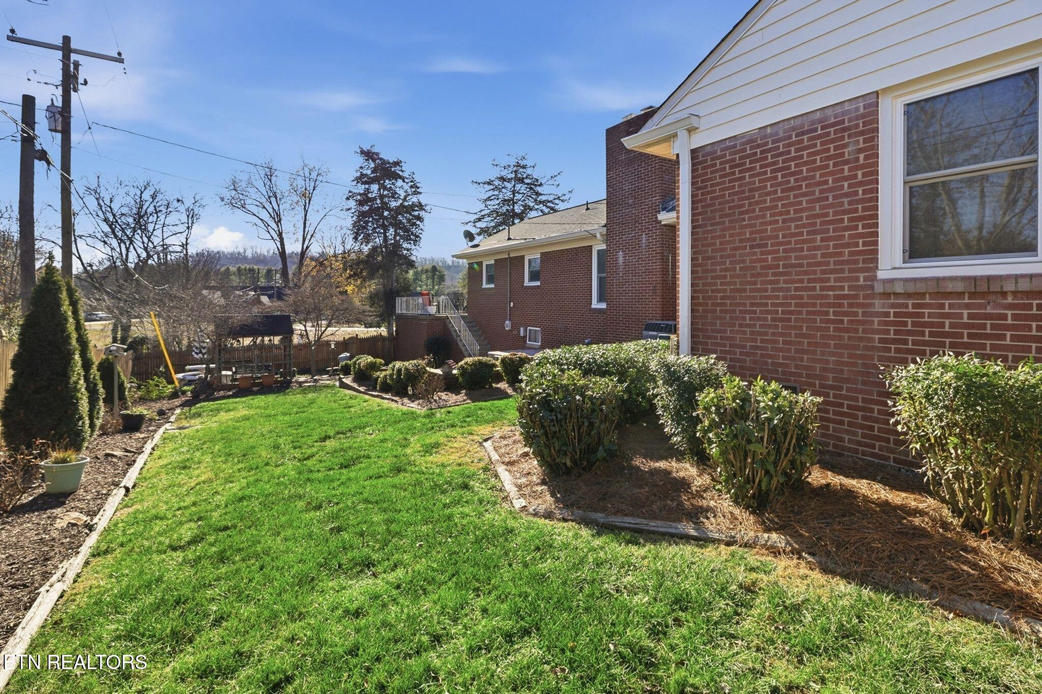 400 Eagle Bend Lane Clinton, TN 37716 - Photo 40 of 43 37-web-or-mls-IMG_1471