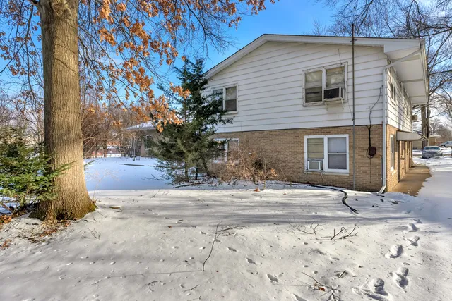 $445,000 | 6860 Delaware Street, Merrillville, IN 46410