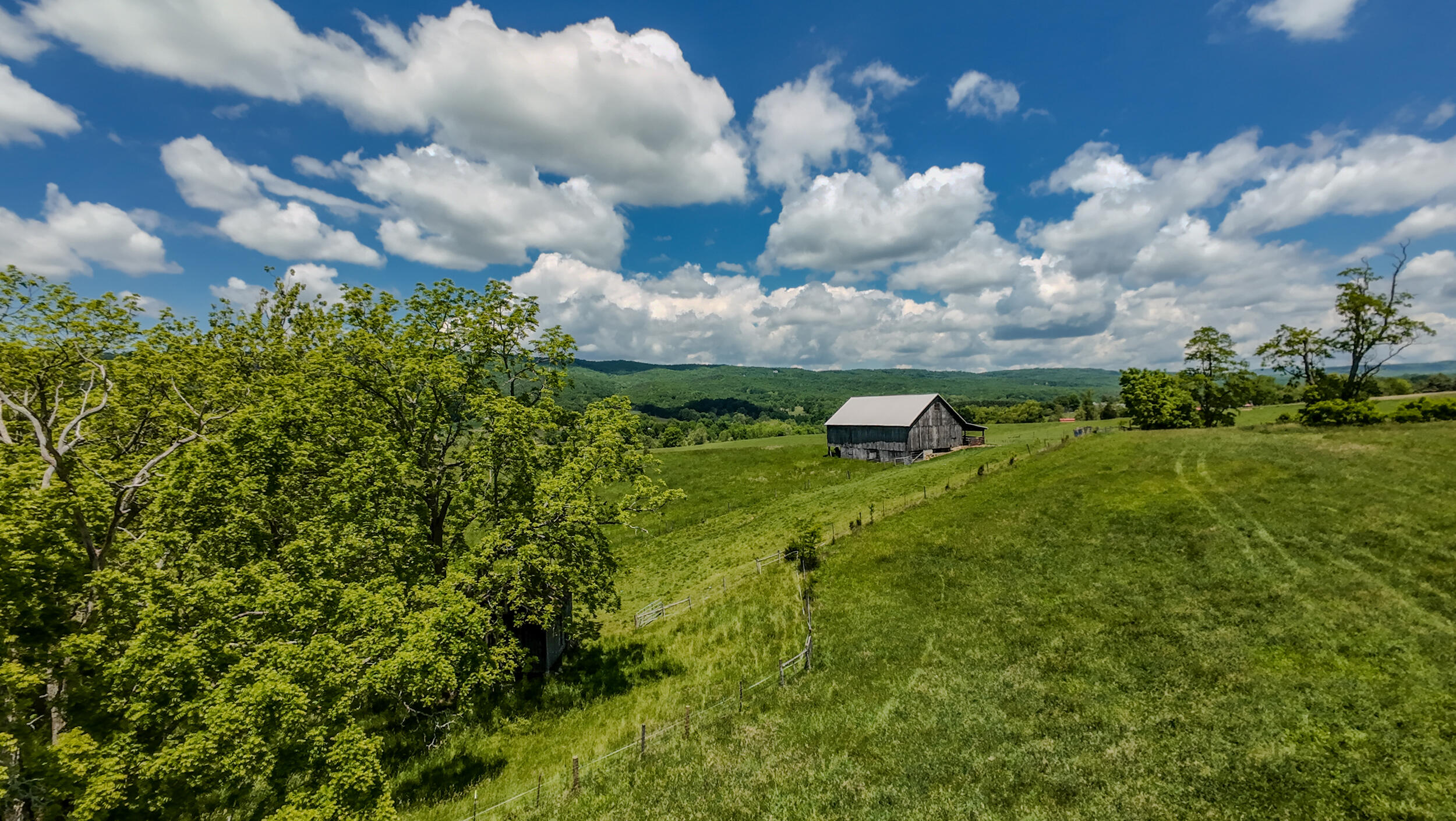 1801 Toms Creek Road Blacksburg, VA 24060 - Photo 23 of 32 1801 Toms Creek-1067_1801 Toms Creek Rd