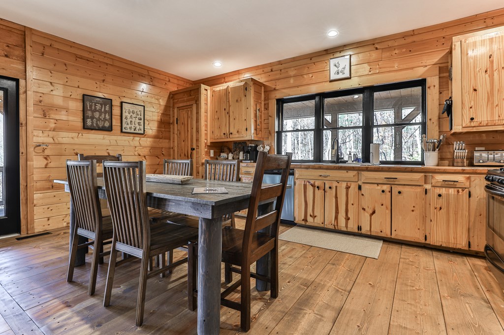 729 Poplar Hollow Road Ellijay, GA 30540 - Photo 12 of 58 Gallery Image 12