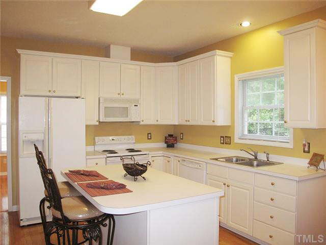 2523 Goudy Drive Raleigh, NC 27615 - Photo 8 of 20 Gallery Image 8