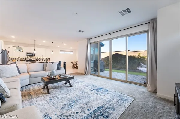 $2,695 | 720 Emerson Creek Court, North Las Vegas, NV 89084