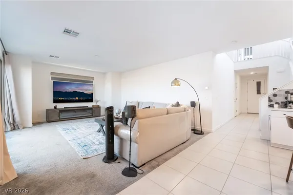 $2,695 | 720 Emerson Creek Court, North Las Vegas, NV 89084