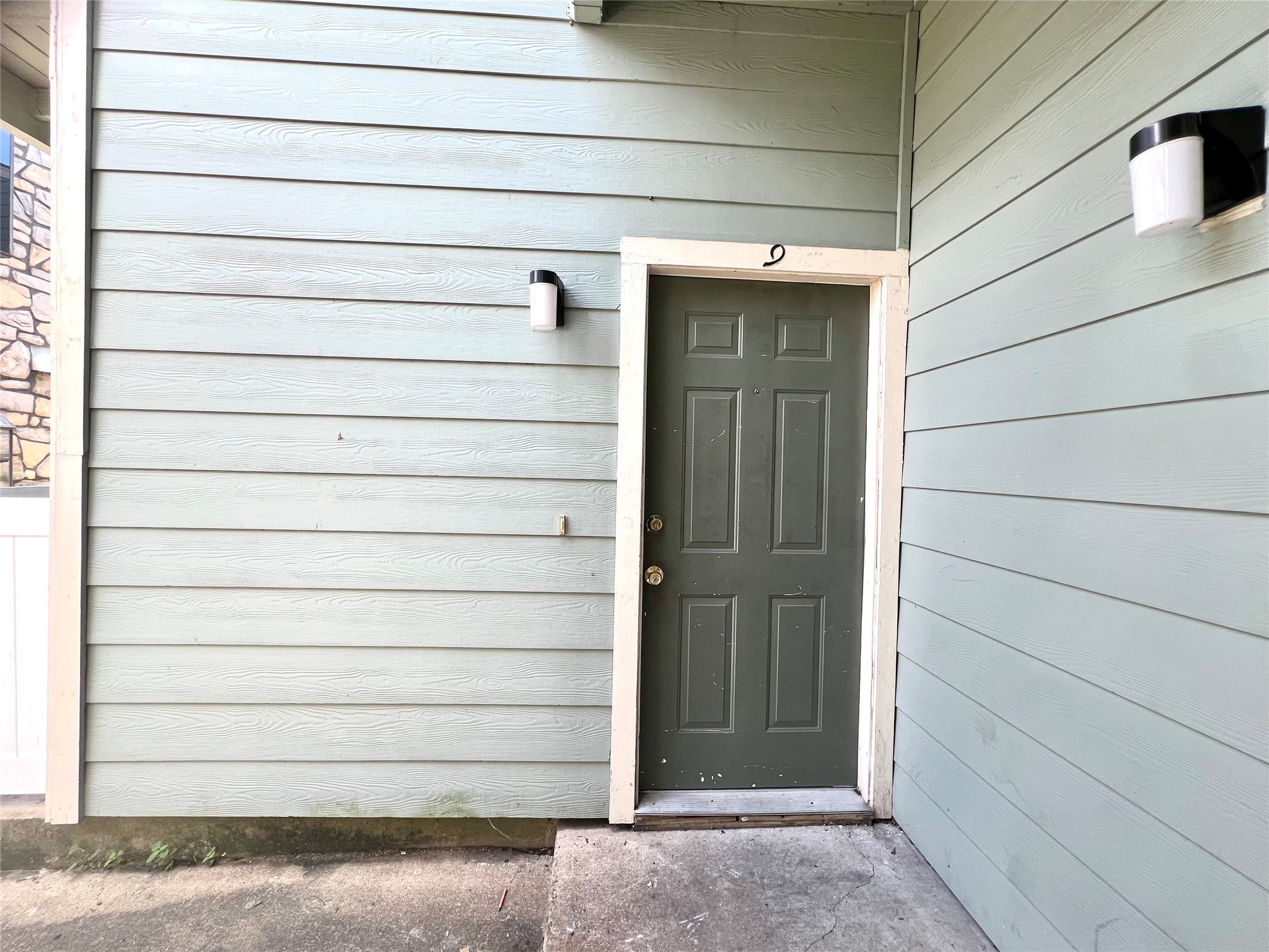 3754 Tanglewilde Street, Unit 9 Houston, TX 77063 - Photo 23 of 26 a view of front door