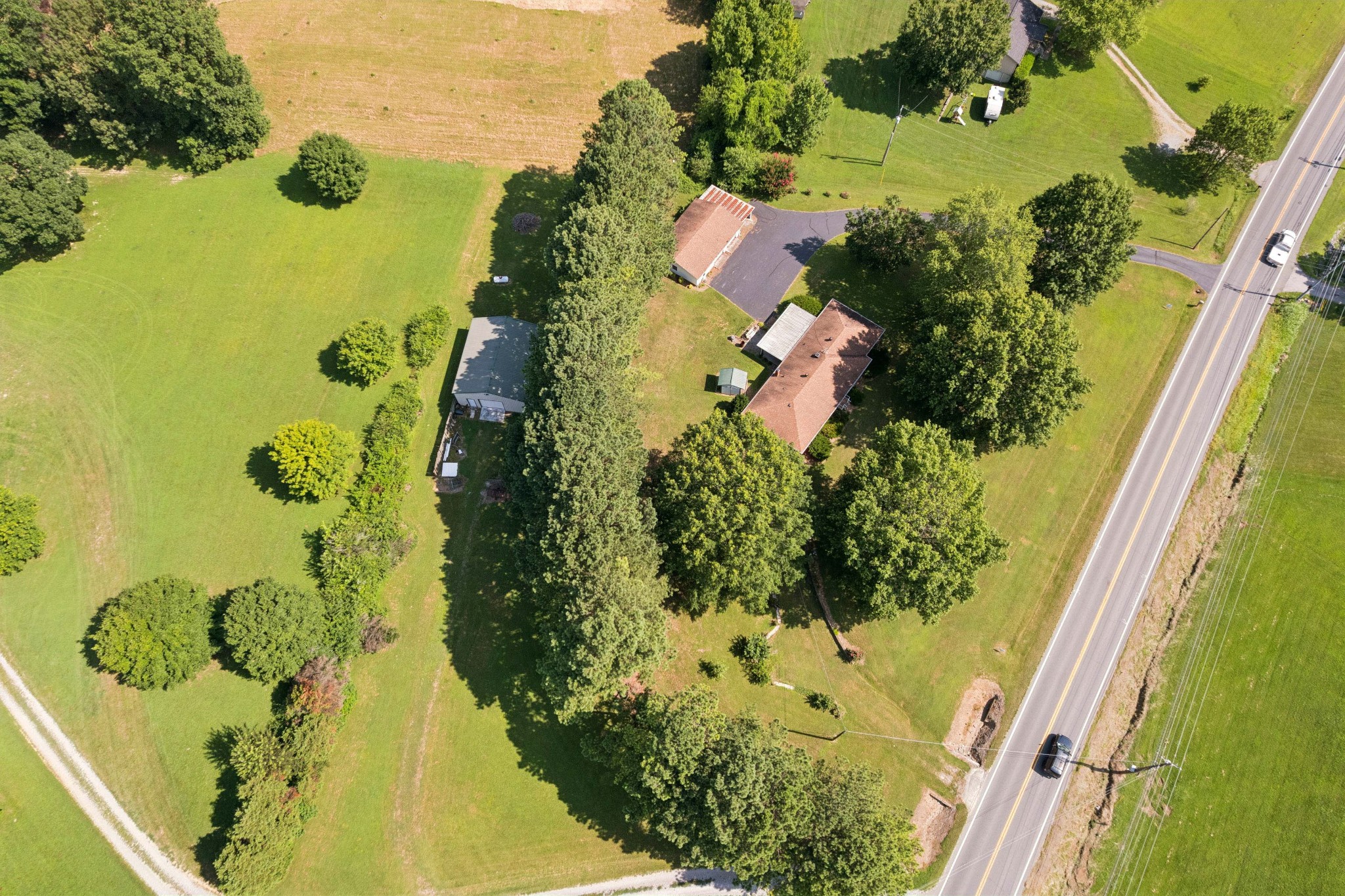4272 Highway 49 Springfield, TN 37172 - Photo 46 of 50 an aerial view of a residential houses with swimming pool