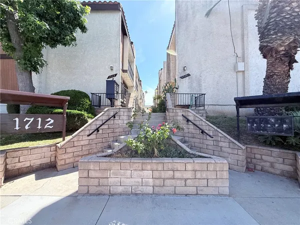 $3,195 | 1712 South 6th Street, Unit 5, Alhambra, CA 91803