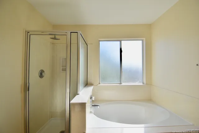 $1,850 | 120 Tower Bluff, Cibolo, TX 78108