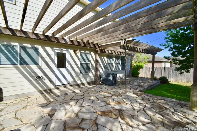 $1,850 | 120 Tower Bluff, Cibolo, TX 78108