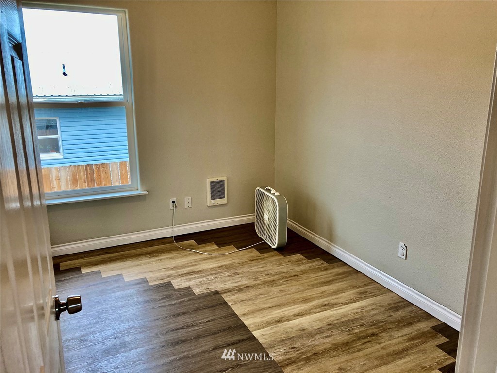 294 Southwest James Street Chehalis, WA 98532 - Photo 16 of 19 Gallery Image 16