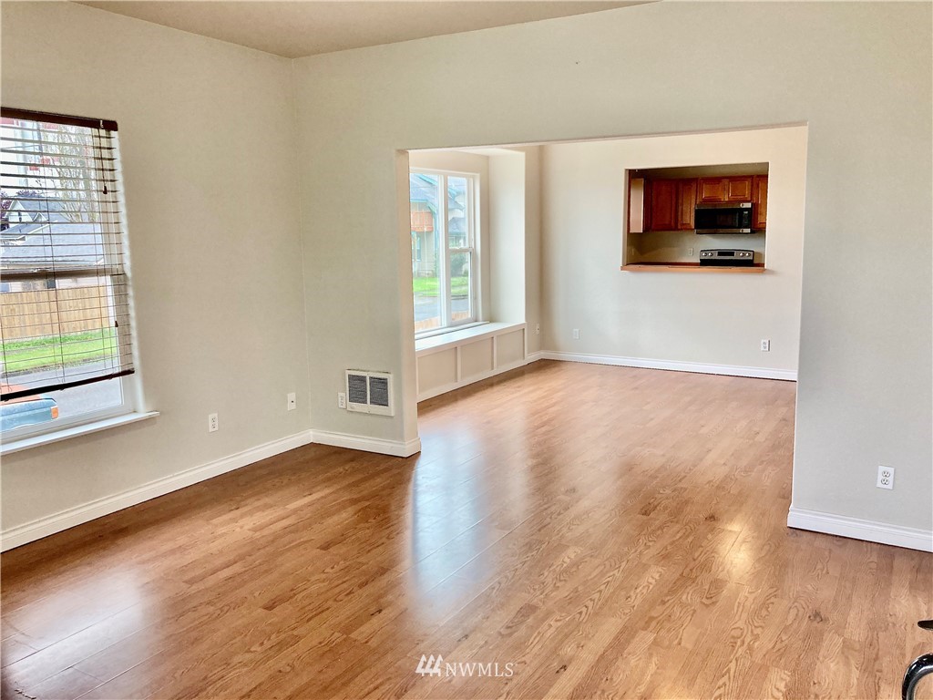 294 Southwest James Street Chehalis, WA 98532 - Photo 7 of 19 Gallery Image 7