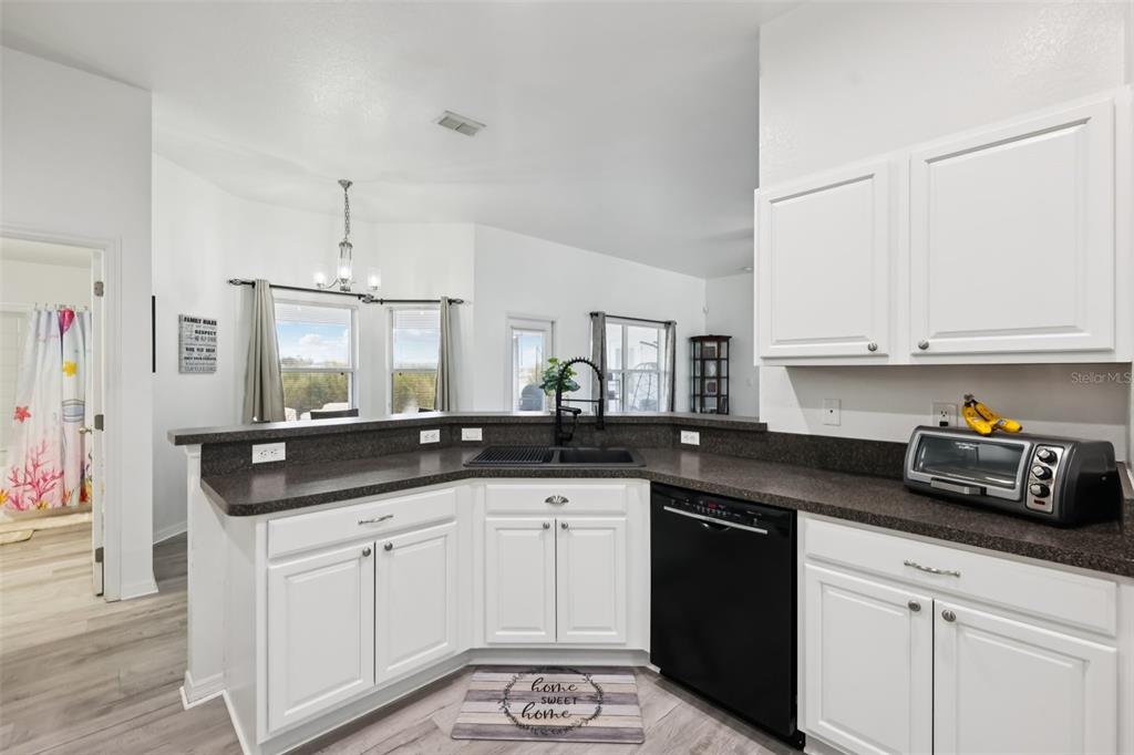 5891 Southwest 98th Place Ocala, FL 34476 - Photo 12 of 39