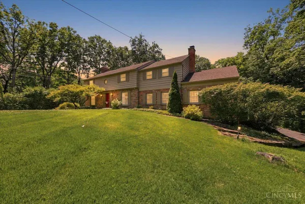 $425,000 | 525 Overhill Lane, Cincinnati, OH 45238