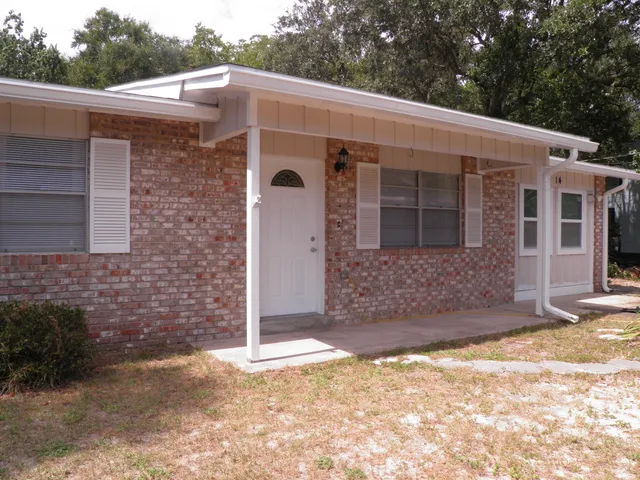 $1,850 | 14 Jonquil Avenue Northwest, Fort Walton Beach, FL 32548