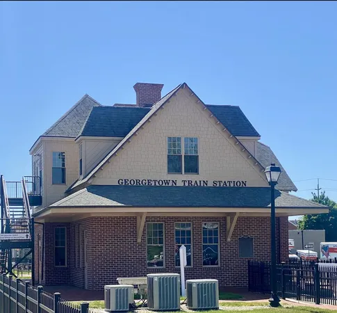 $1,295 | 211 West Laurel Street, Georgetown, DE 19947