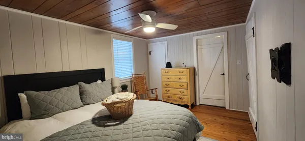 a house view with a outdoor space