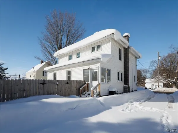 $2,050 | 13466 Highway 11, Adams, NY 13606