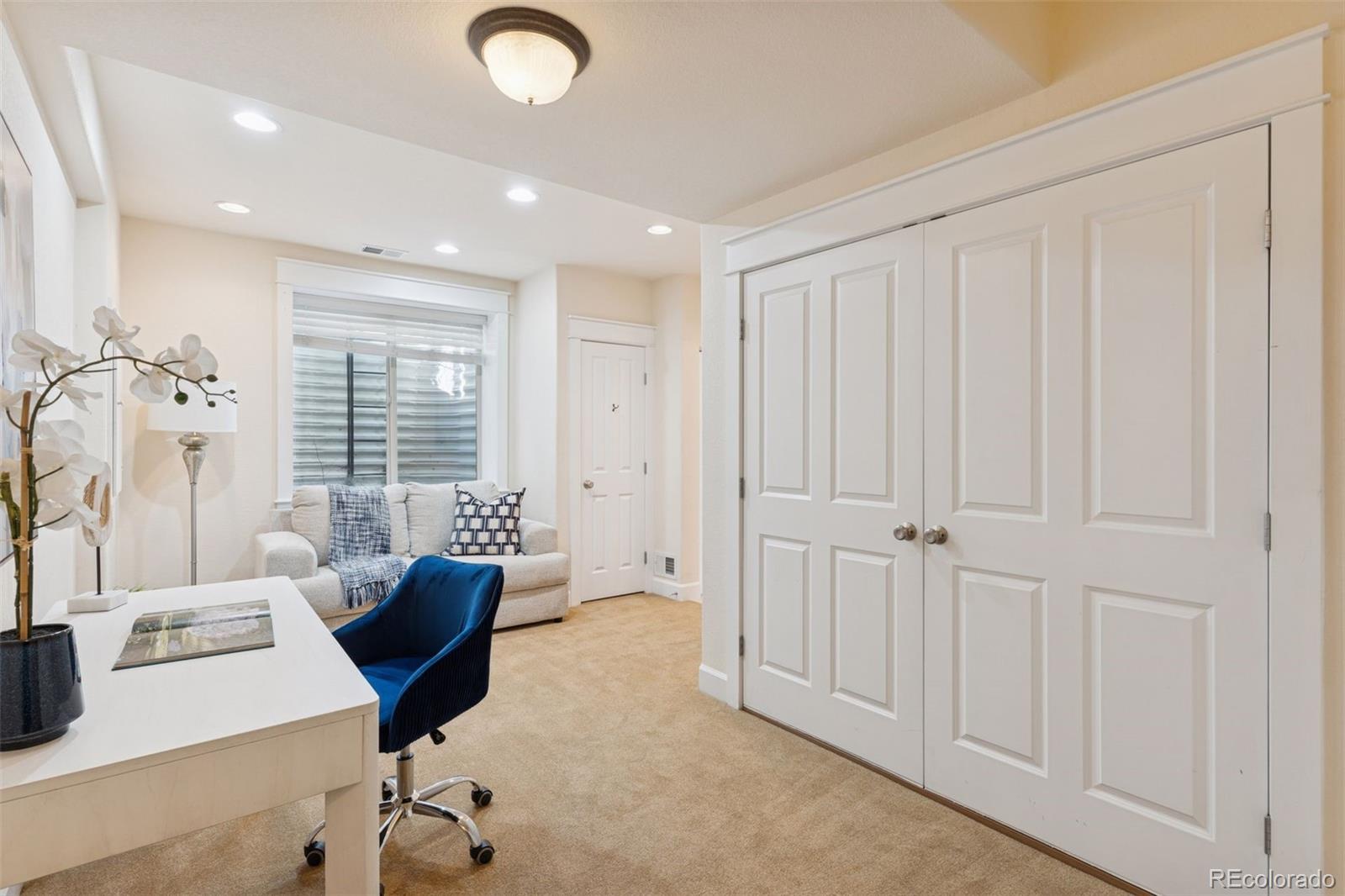2872 Alton Street Denver, CO 80238 - Photo 29 of 46 a living room with furniture