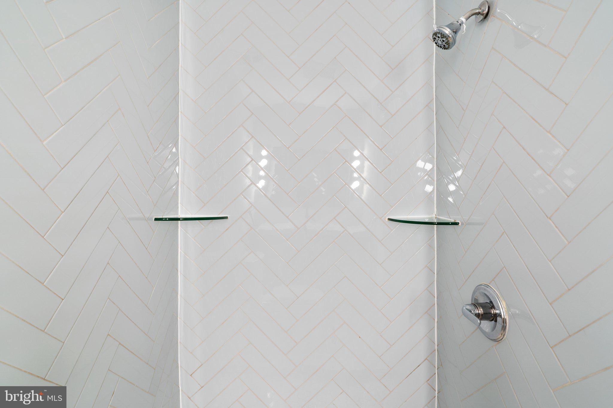 2360 Albot Road Reston, VA 20191 - Photo 18 of 35 a bathroom with a shower