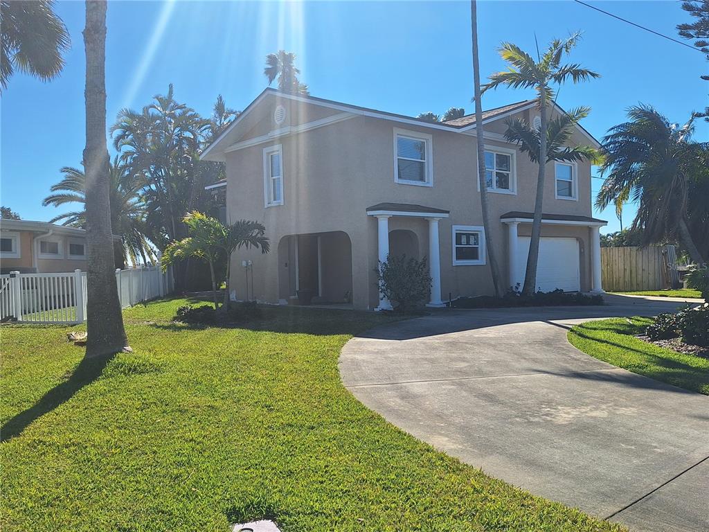 413 161st Avenue Redington Beach, FL 33708 - Photo 2 of 9