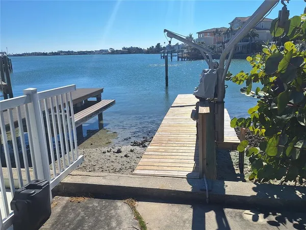 a view of a terrace with sitting area