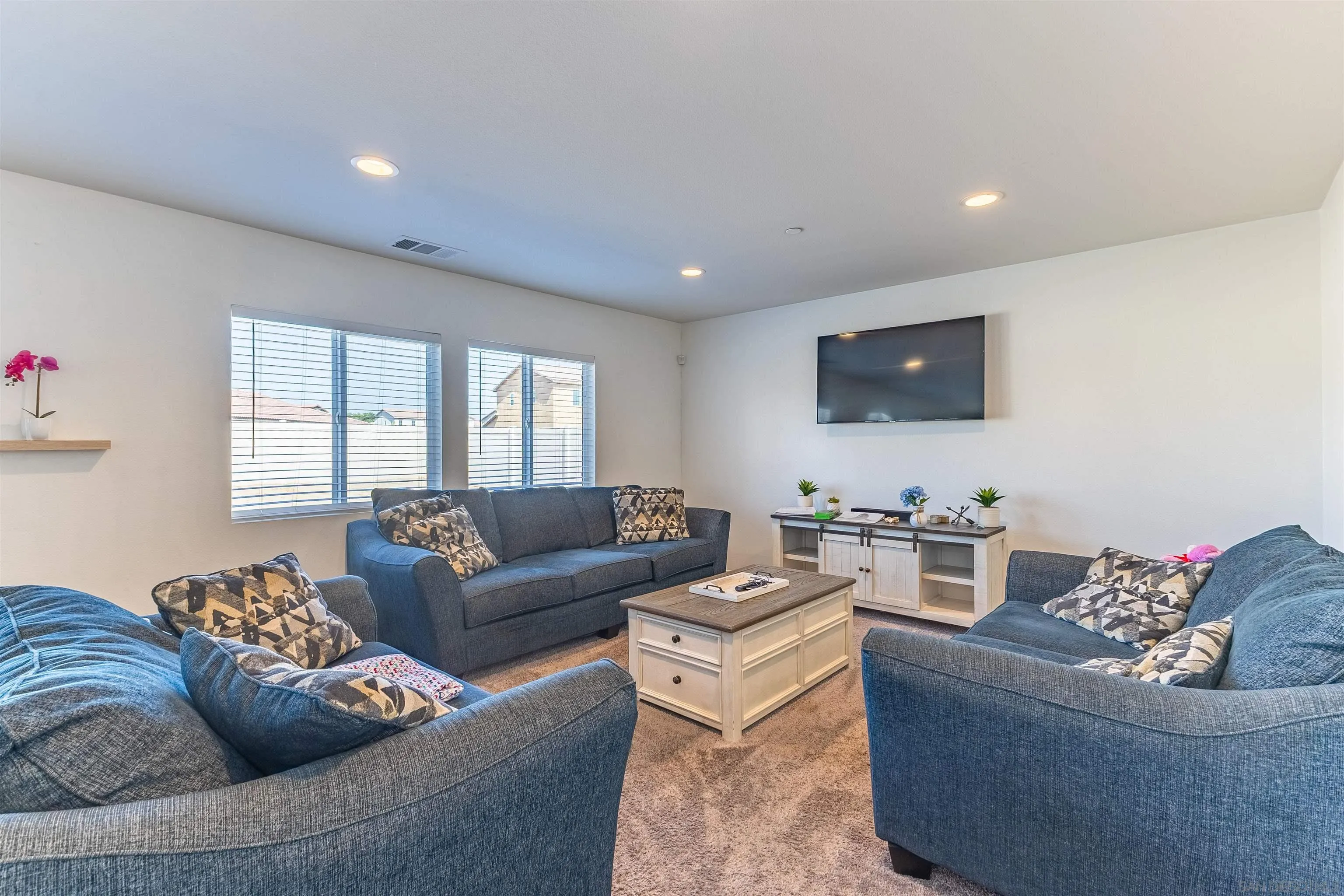 29499 Beeler Road Winchester, CA 92596 - Photo 5 of 24 Gallery Image 5