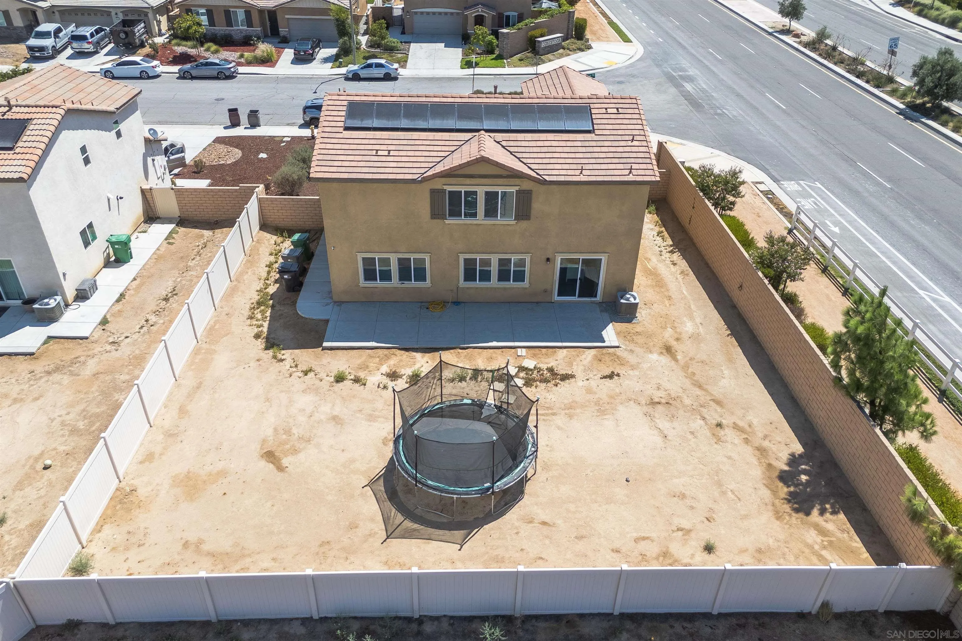 29499 Beeler Road Winchester, CA 92596 - Photo 10 of 24 Gallery Image 10