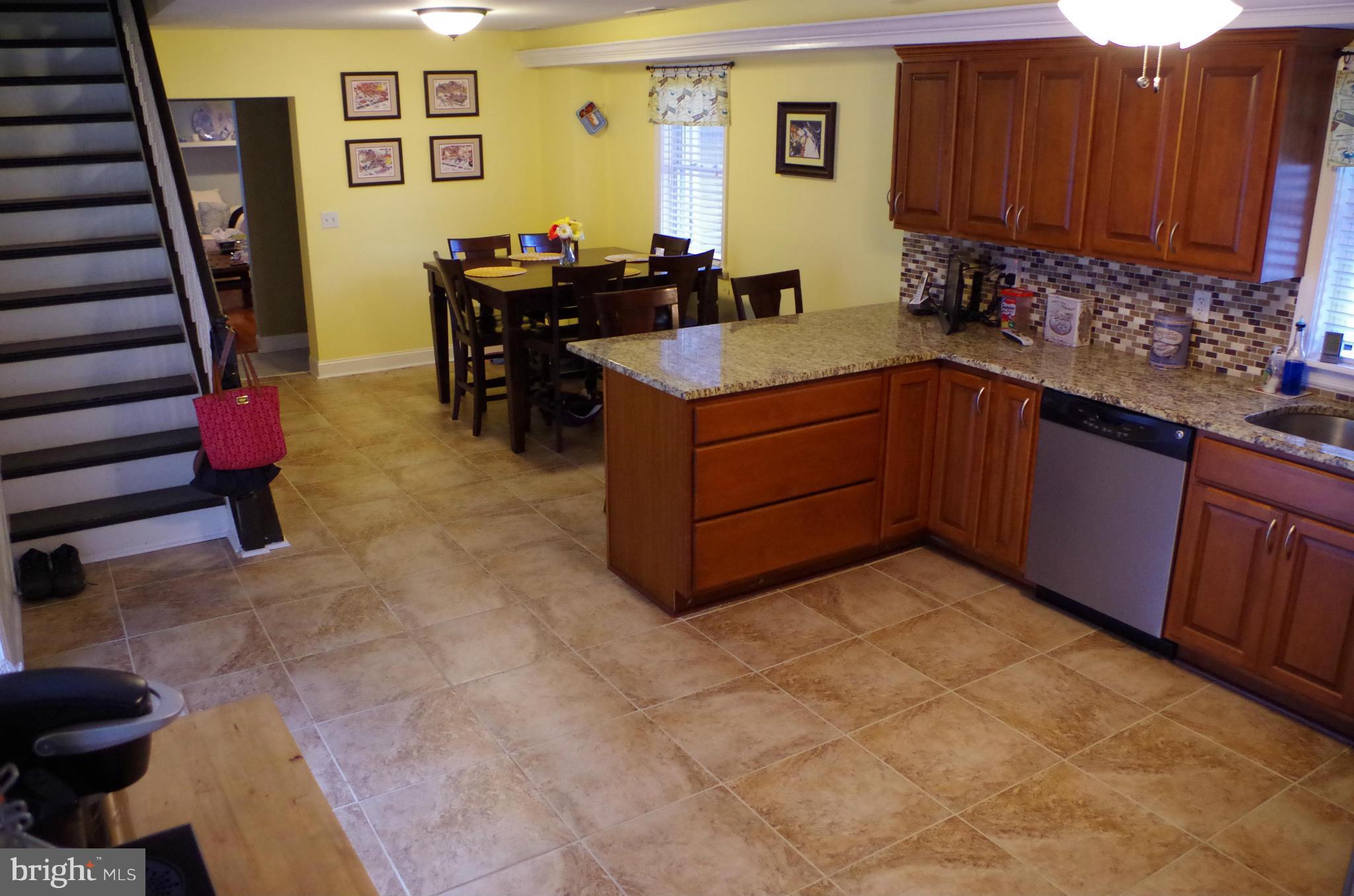 7332 Chesapeake Road Baltimore, MD 21220 - Photo 5 of 30 Kitchen
