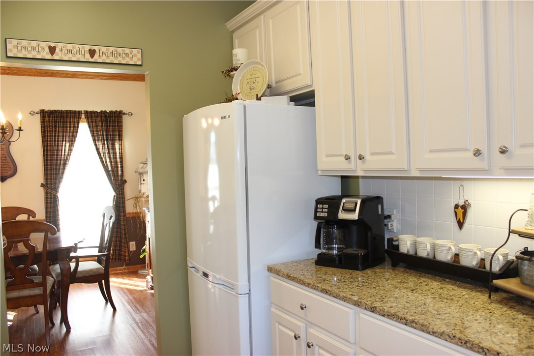 2005 Summerchase Road Northeast Canton, OH 44721 - Photo 13 of 35 This is a view looking into the Dining Room area.
