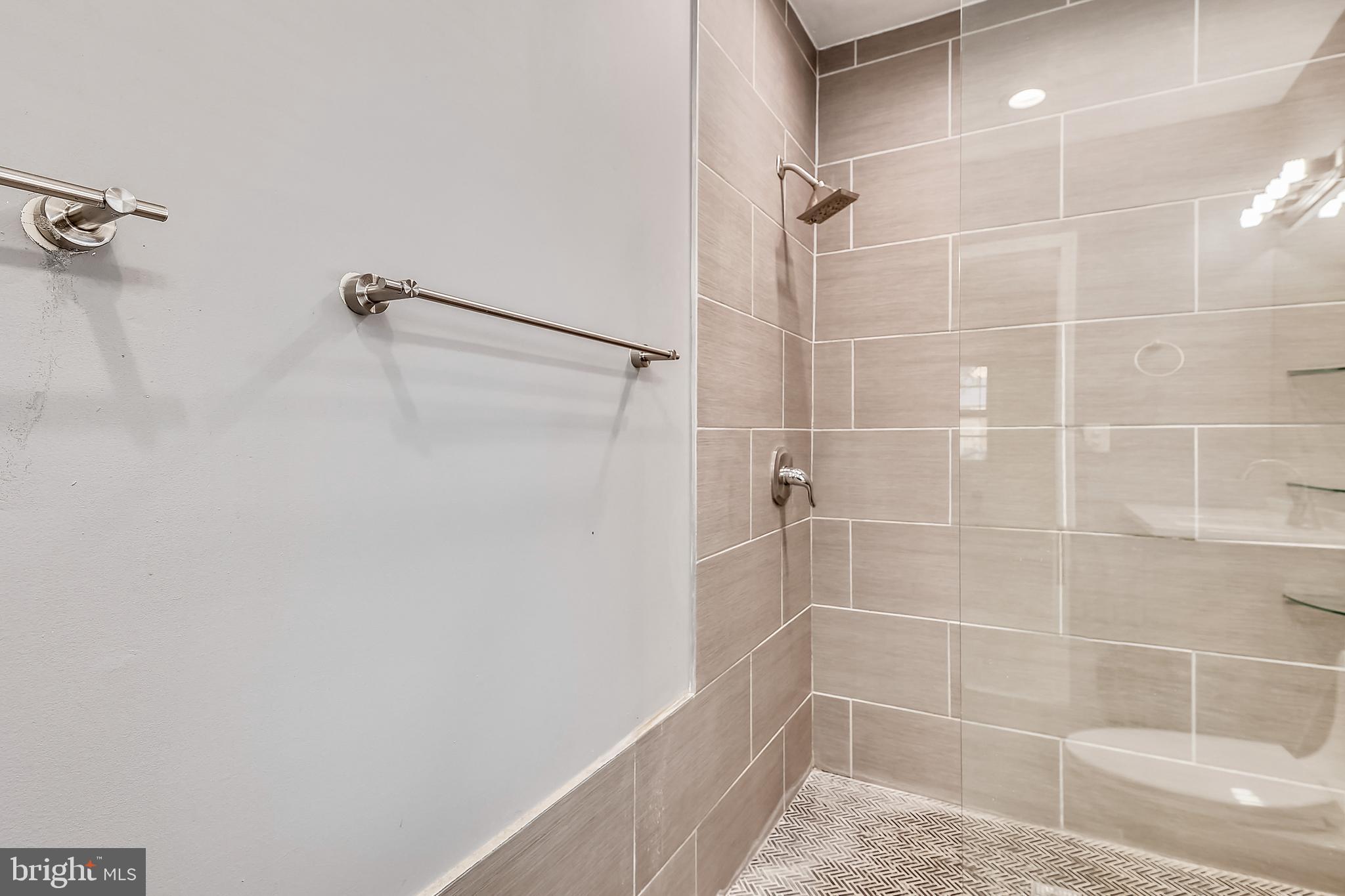 1404 Old Piscataway Road Fort Washington, MD 20744 - Photo 4 of 19