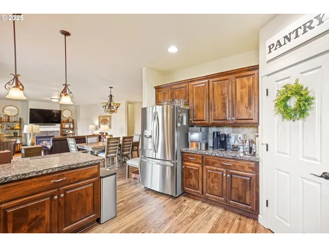 $699,990 | 36729 Katrina Street, Sandy, OR 97055