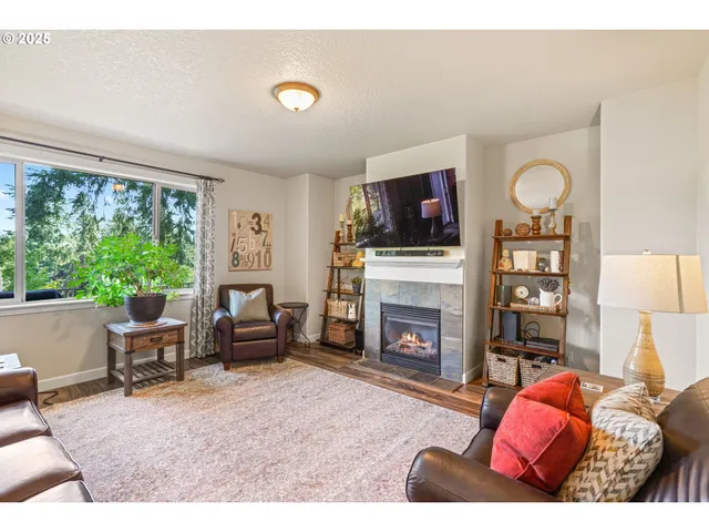 $699,990 | 36729 Katrina Street, Sandy, OR 97055