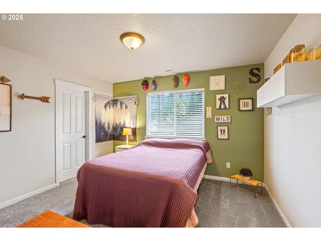 $699,990 | 36729 Katrina Street, Sandy, OR 97055