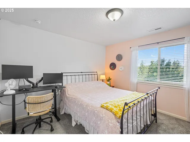 $699,990 | 36729 Katrina Street, Sandy, OR 97055