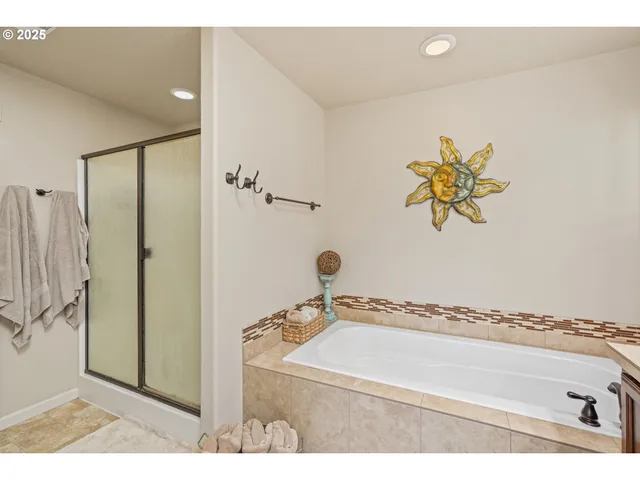 $699,990 | 36729 Katrina Street, Sandy, OR 97055