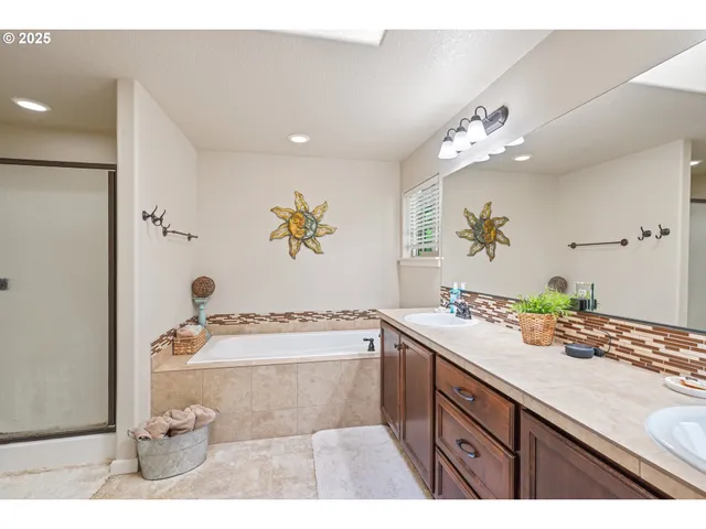 $699,990 | 36729 Katrina Street, Sandy, OR 97055