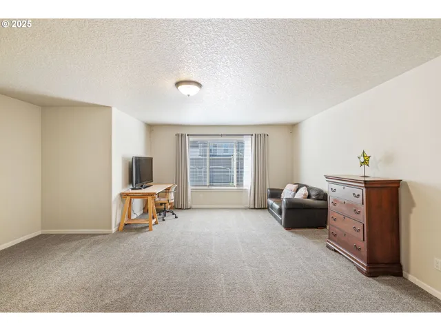 $699,990 | 36729 Katrina Street, Sandy, OR 97055