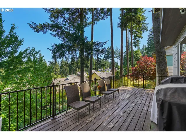 $699,990 | 36729 Katrina Street, Sandy, OR 97055