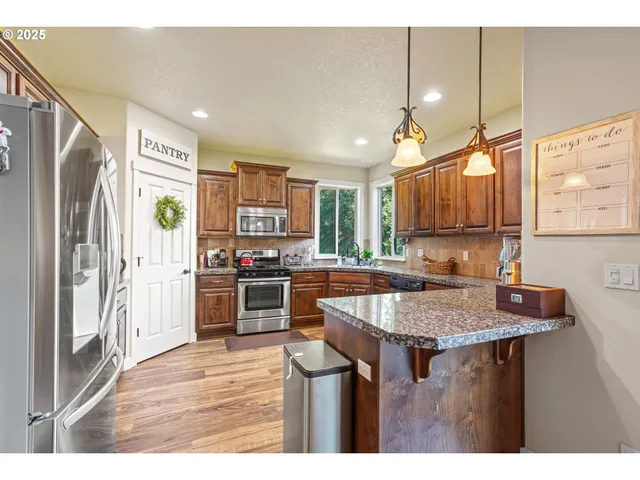 $699,990 | 36729 Katrina Street, Sandy, OR 97055