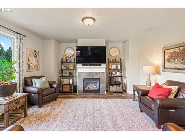 $699,990 | 36729 Katrina Street, Sandy, OR 97055