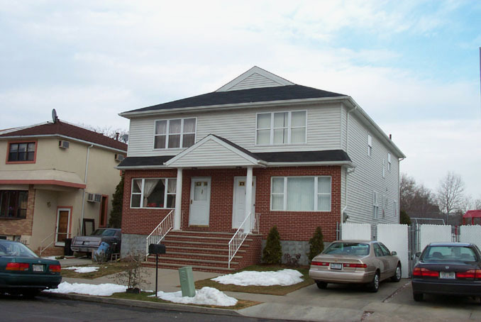 35 Rome Avenue Staten Island, NY 10304 - Photo 1 of 1 Primary Photo
